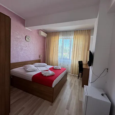 Mihaela 3*
